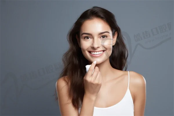 牙齒敏感的常見原因分析——[醫(yī)生姓名]揭秘