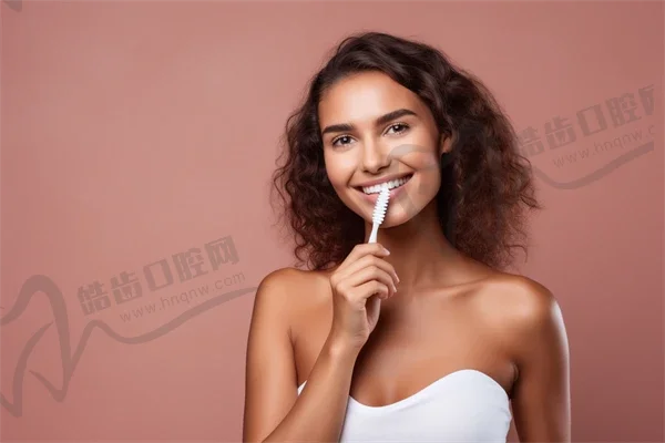 門牙突出做雙軌舌側(cè)隱形牙齒矯正后下巴沒內(nèi)收的費(fèi)用及相關(guān)影響