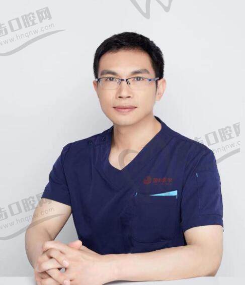 潘华