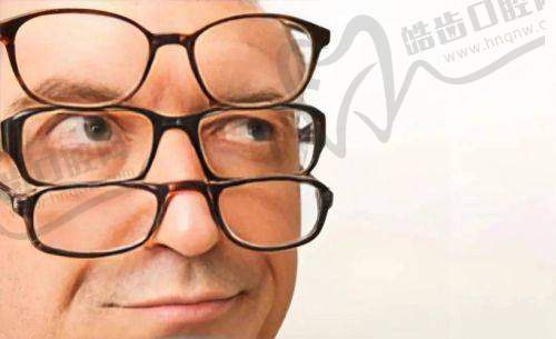 新疆医 科 大学中医学校眼科医生简介