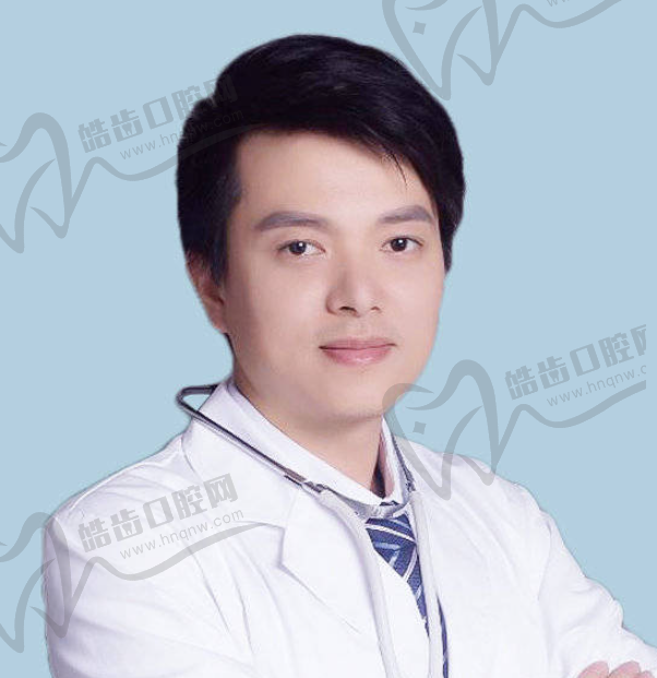 邹进进